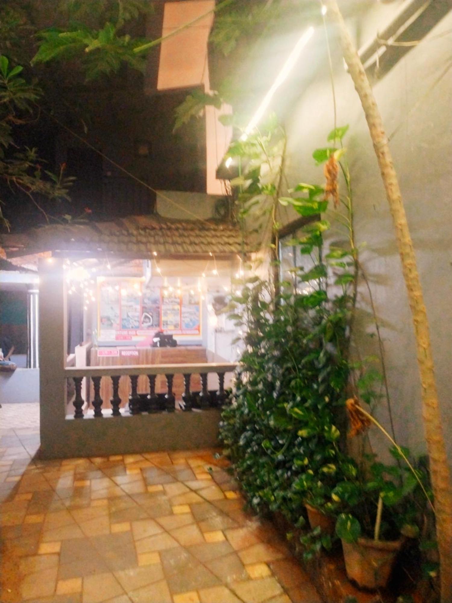 Baga Beach Inn Exterior photo